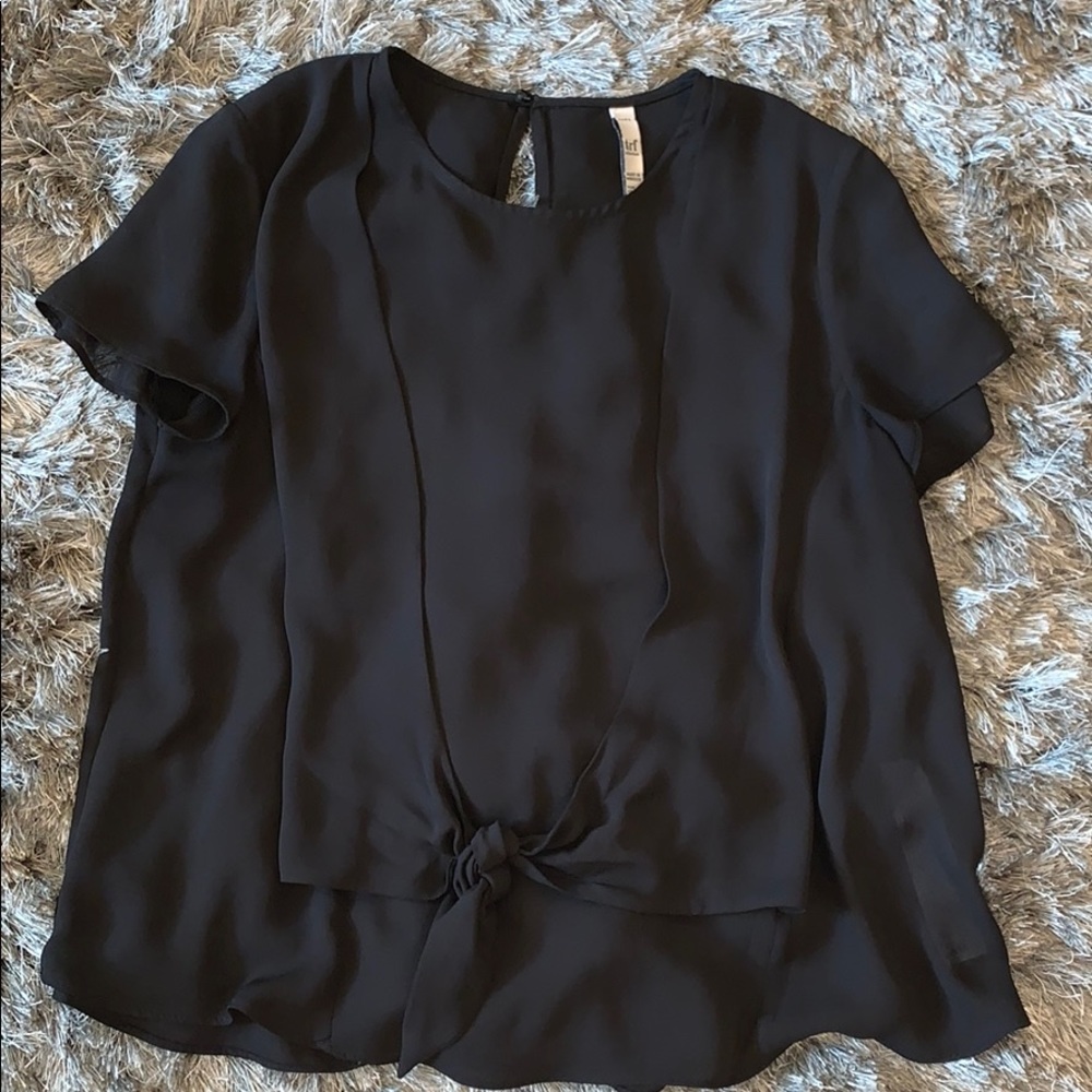 EUC🌺 Zara trf collection front knot shirt